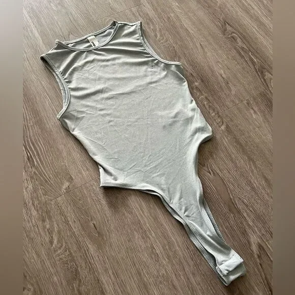 Missguided Bodysuit - Picture 3 of 7